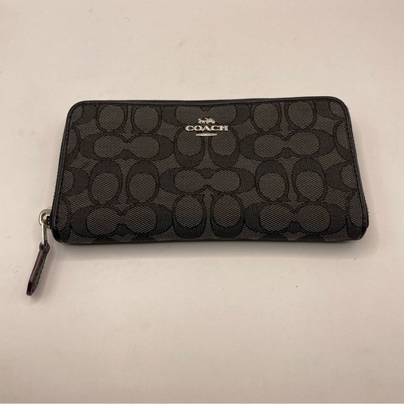 Coach Signature Black Zip Around Wallet accordion - Picture 1 of 8